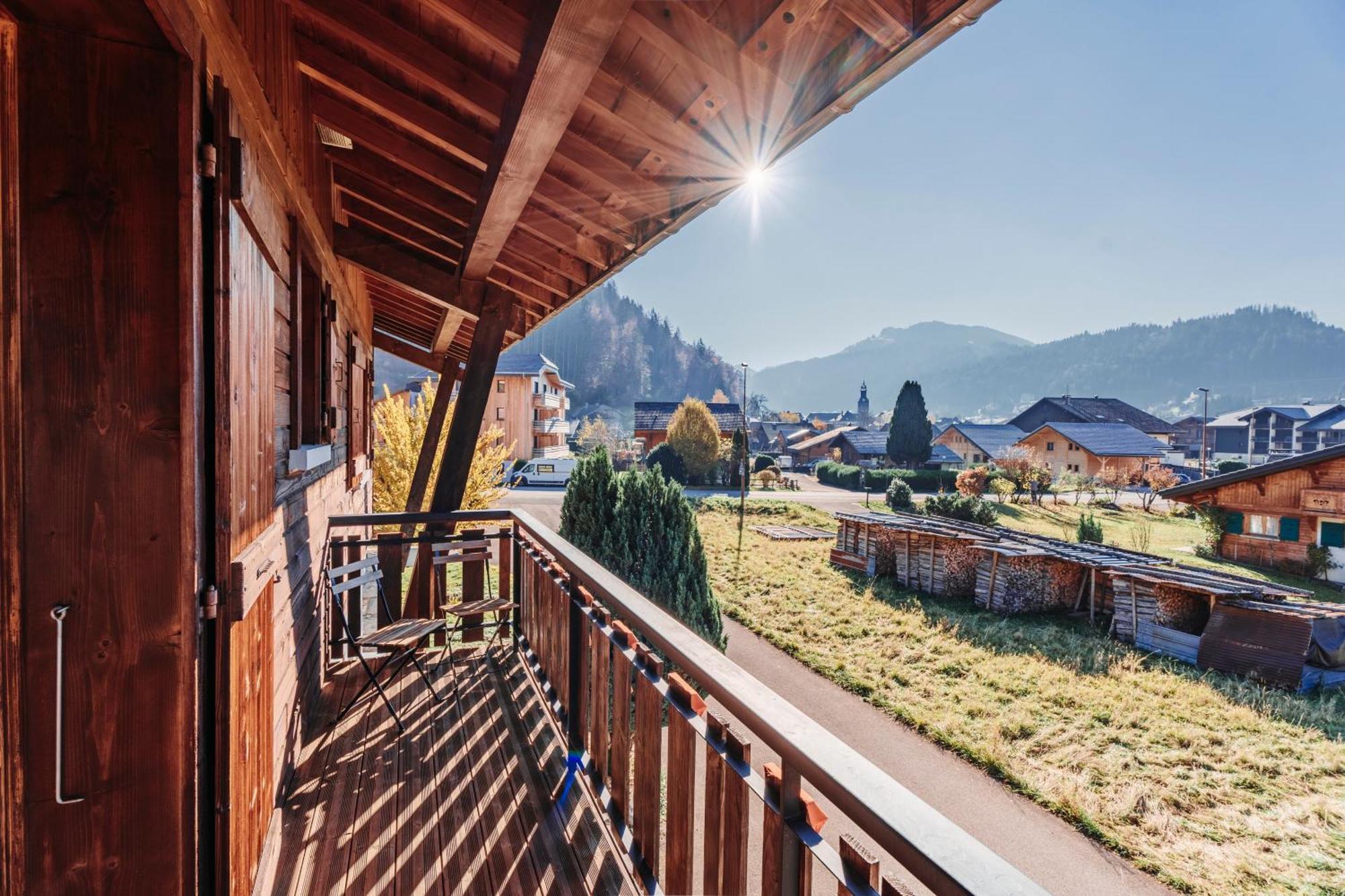 The Fat Fox Lodge, Morzine Montriond Bagian luar foto